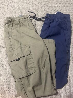 Old Navy Tech taper pants olive green & navy